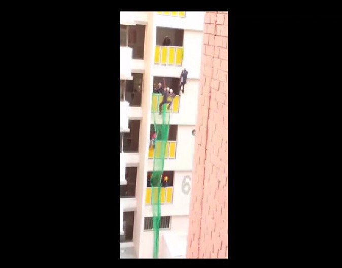 SCDF IN ACTION. SAVED A PERSON FROM SUICIDE AT RED HILL