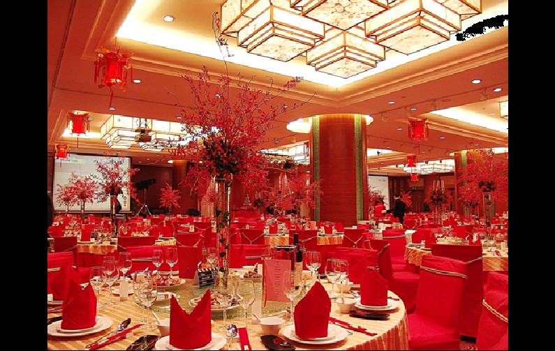 GUY SELLING HIS WEDDING DINNER ON CAROUSELL. BRIDE RAN OFF WITH ANOTHER MAN
