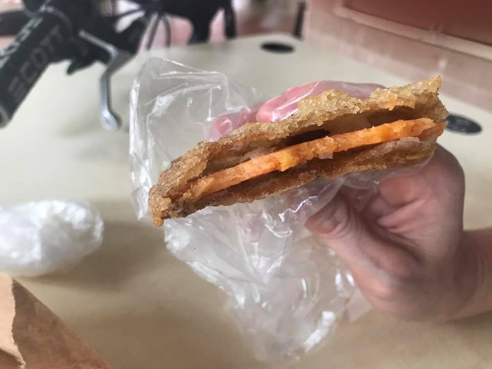 NETIZEN FEELS SHORT CHANGE AFTER BUYING 2MM FRIED SWEET POTATOES AT CHANGI VILLAGE!