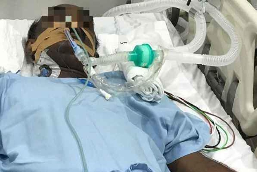 SGH NO SPACE. HEART ATTACK PATIENT FORCED TO GO PRIVATE HOSPITAL.