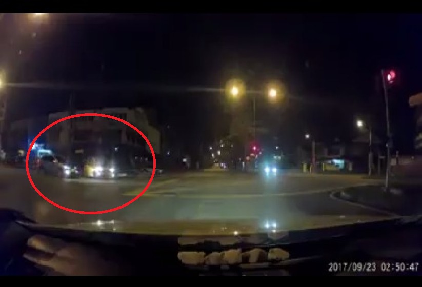 CAR SPOTTED GOING MERRY GO ROUND WITH POLICE CAR. IS IT A CAR CHASE? (VIDEO)