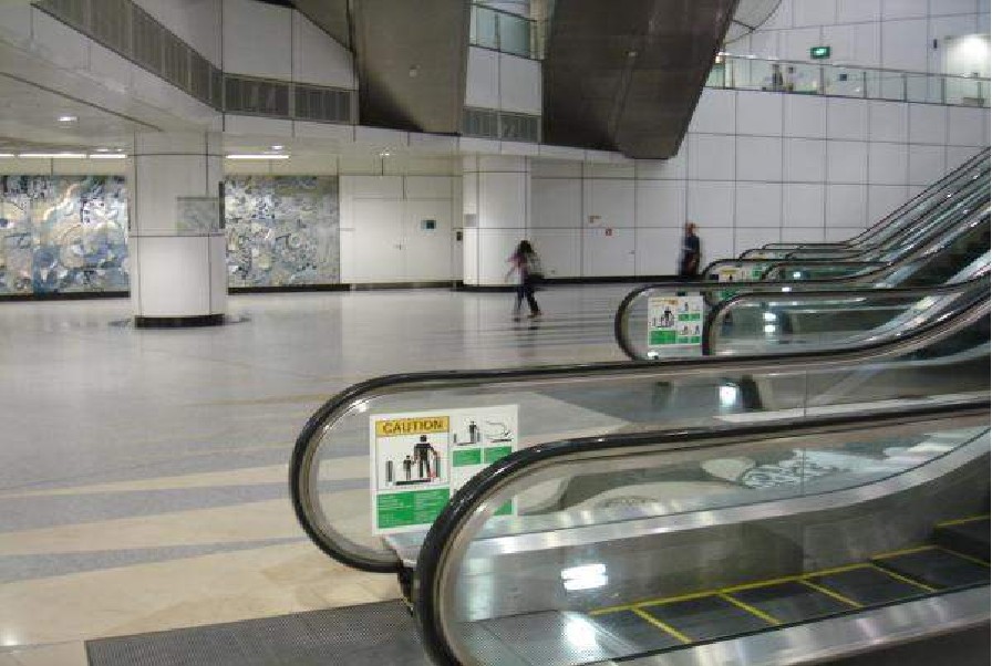M’SIA MAN JAILED. COME TO SINGAPORE JUST TO TAKE UPSKIRT VIDEOS @ DHOBY GAUT MRT