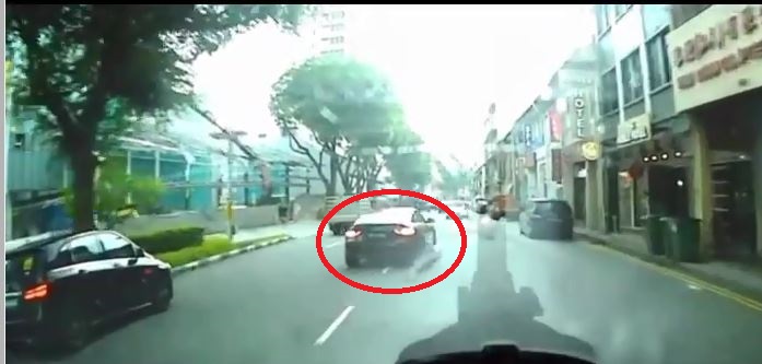 SELF ENTITLED AUDI DRIVER CHANGE LANE WITHOUT SIGNALS NOT ONCE BUT TWICE!(VIDEO)