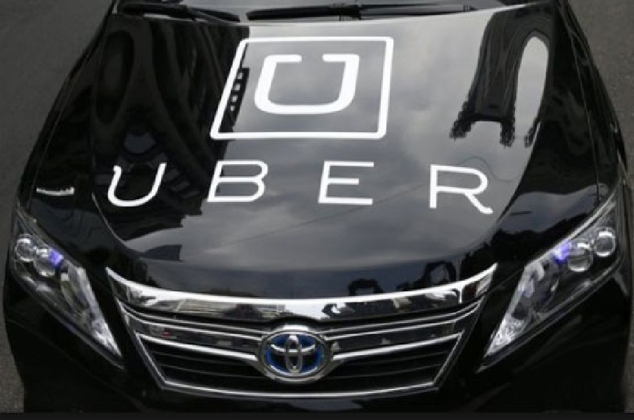 UBER DRIVER DIES WHILE WORKING. LIKELY CAUSE OF OVERWORKED