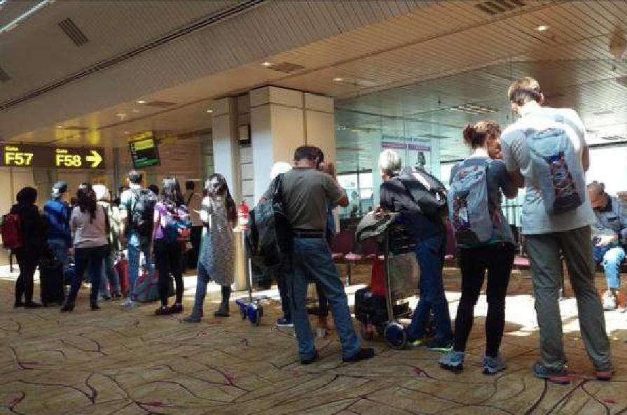 SCOOT STAFF GOT FLIGHT TIMINGS WRONG. BASIC JOB ALSO CANNOT DO PROPERLY