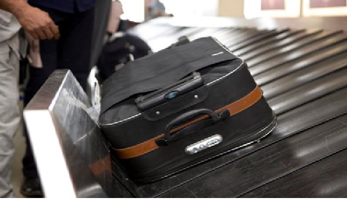 changi airport store luggage