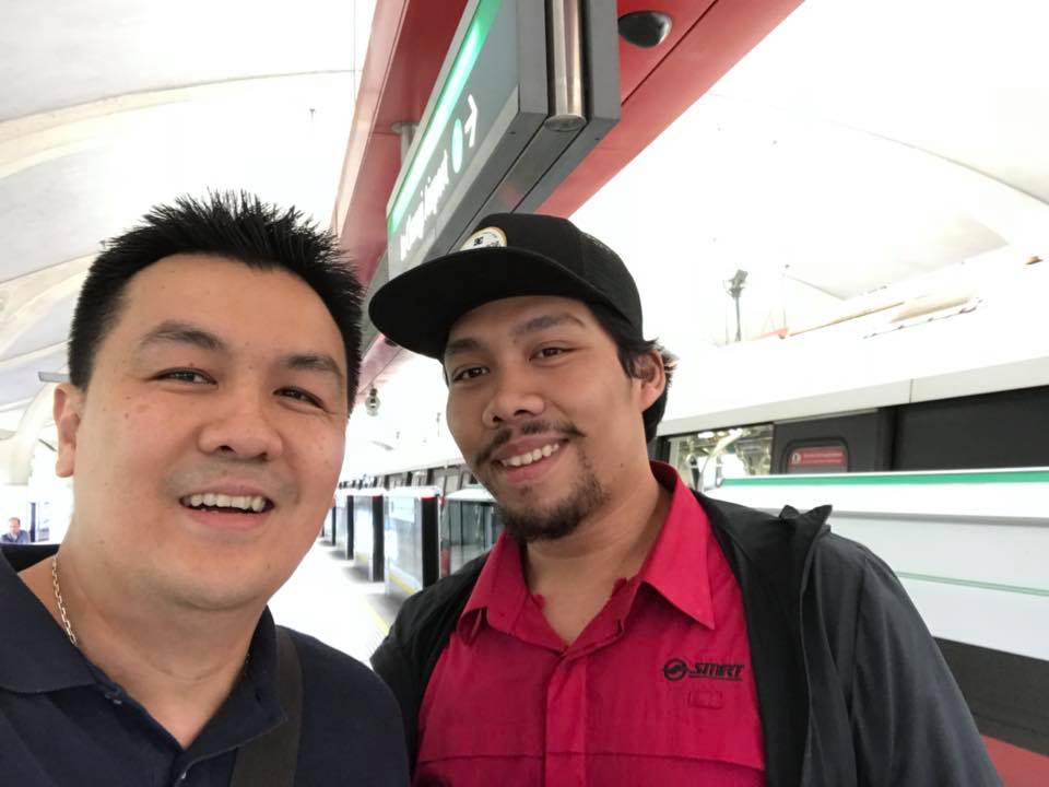 FOREIGN VISITOR IS GRATEFUL FOR SMRT STAFF IN ASSISTING THE RECOVERY OF HIS WALLET!