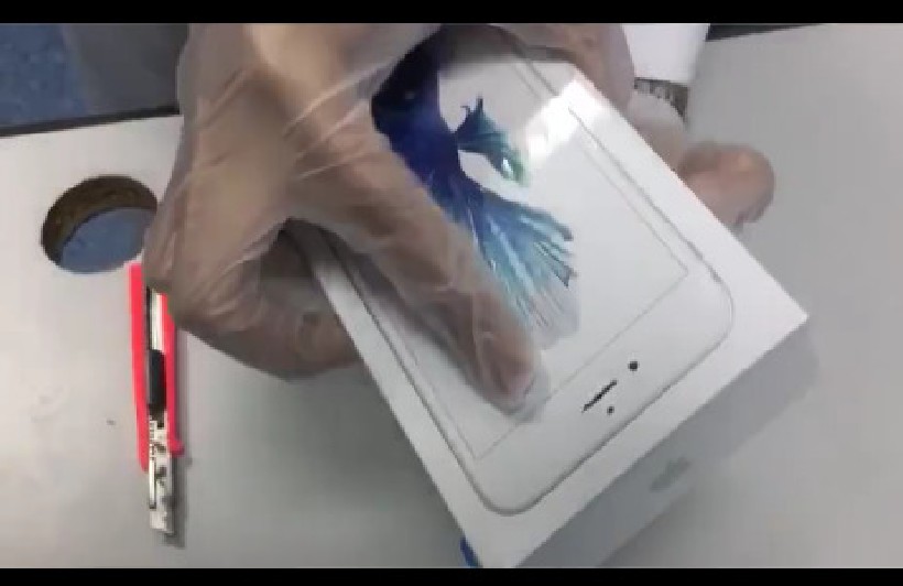 DRUG SYNDICATES USE ‘NEW IPHONE’ BOX TO GET TRAVELERS TO CARRY FOR THEM