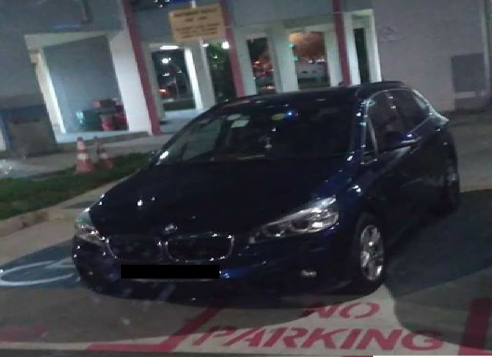 BMW DRIVER INCONSIDERATE PARKING OF HIS CAR AT NO PARKING LOT AND HANDICAP LOT