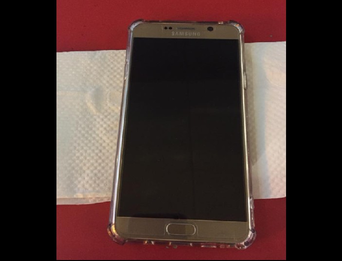 DID YOU LOSE YOUR PHONE AT WILKIE EDGE? PLEASE SHARE TO GET MESSAGE ACROSS