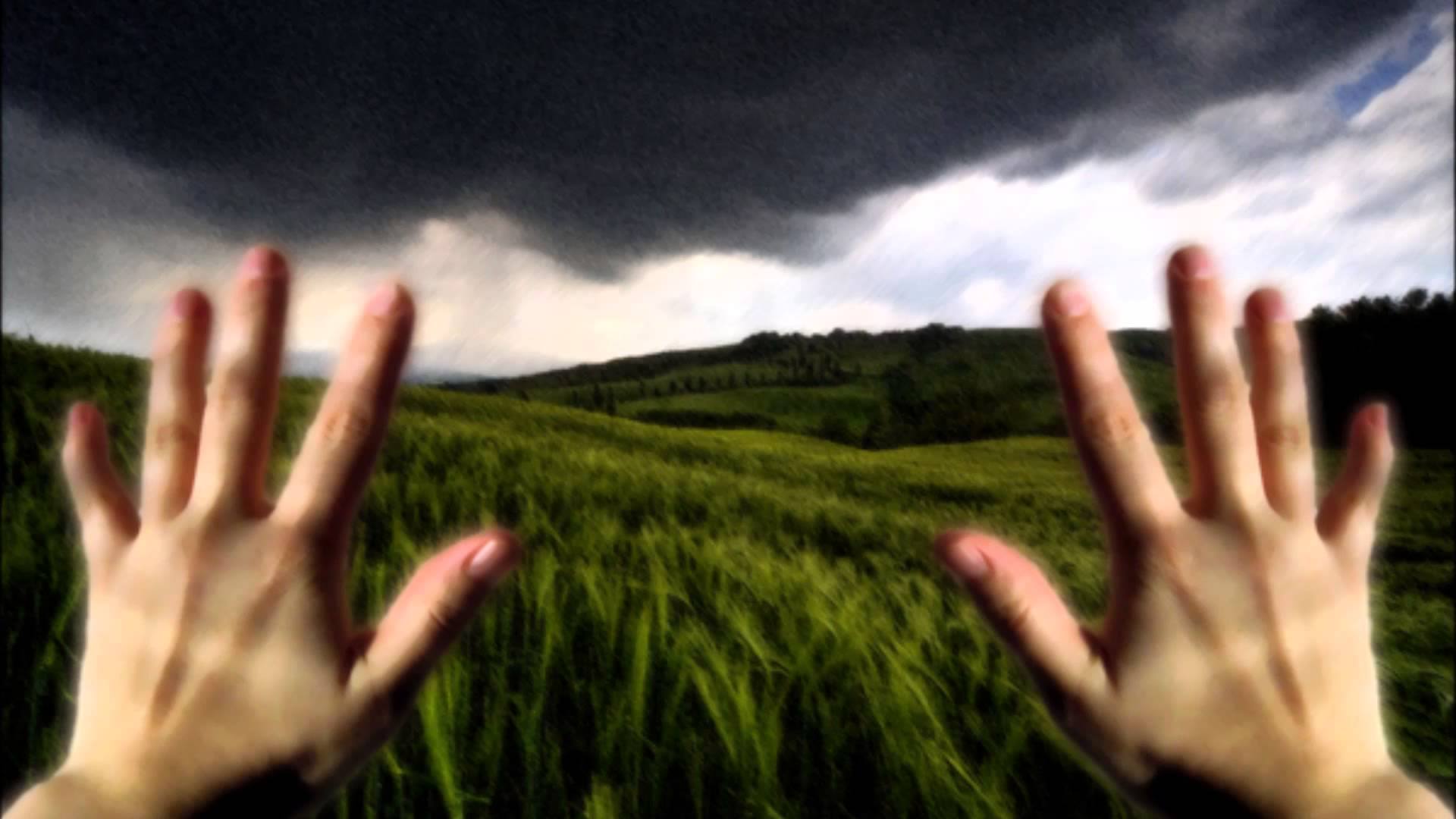 I FEEL LIKE IN A DREAM SEEING THINGS NOT FROM MYSELF BUT FROM THIRD PERSON POV!