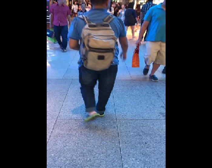 PHOTOGRAPHER CANCELLED ON A SHOOTING JUST BECAUSE BF IS THERE. SUSPECTED PERVERT?