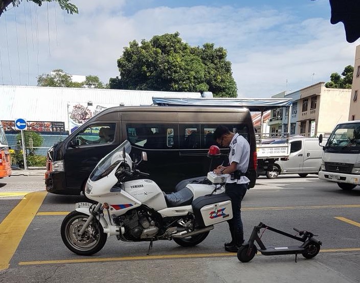 ENFORCEMENT AGENCY ARE CLAMPING ON E-SCOOTERS RIDING ON THE ROAD! DON’T ON ONE WARN YOU HOR!