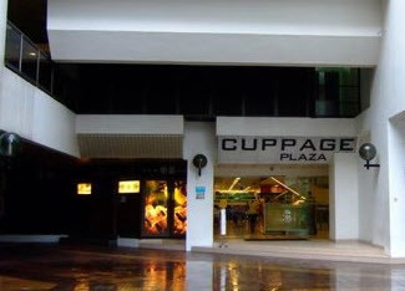 5 ARREST FOR DRUGS OFFENSES, 3 WOMEN ARRESTED FOR NAKED IN PUBLIC!