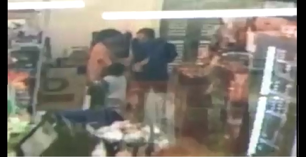 BOY ATTACKED BY MAN FOR NO REASON AT RIVERVALE! (VIDEO)