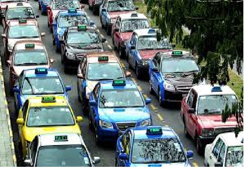 TAXI DRIVER OUT OF GOOD WILL RETURN MISPLACED ITEM IN HIS TAXI ONLY TO GET SCOLDED!