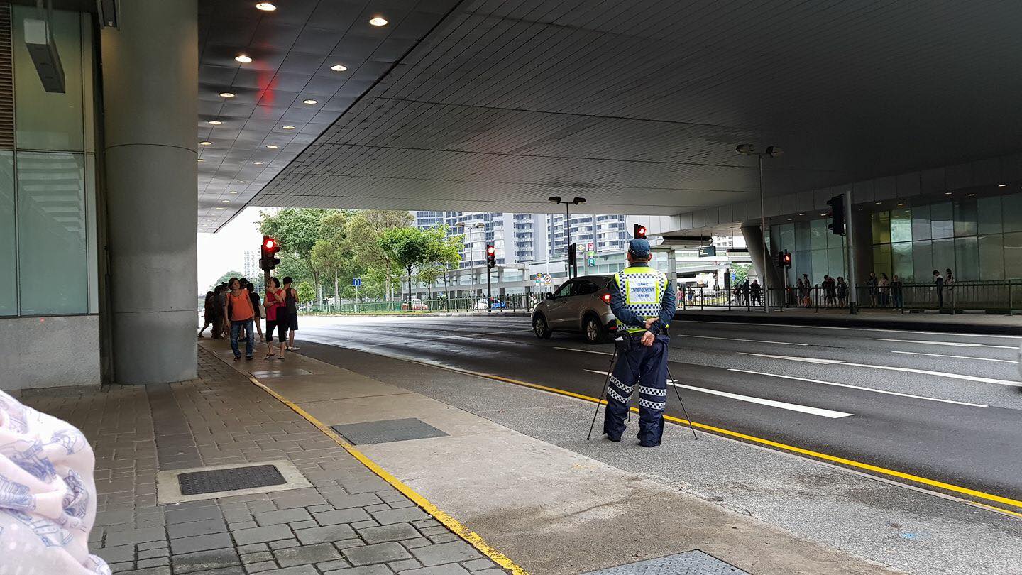 TRAFFIC ENFORCEMENT OFFICER SPOTTED AT WATERWAY POINT !