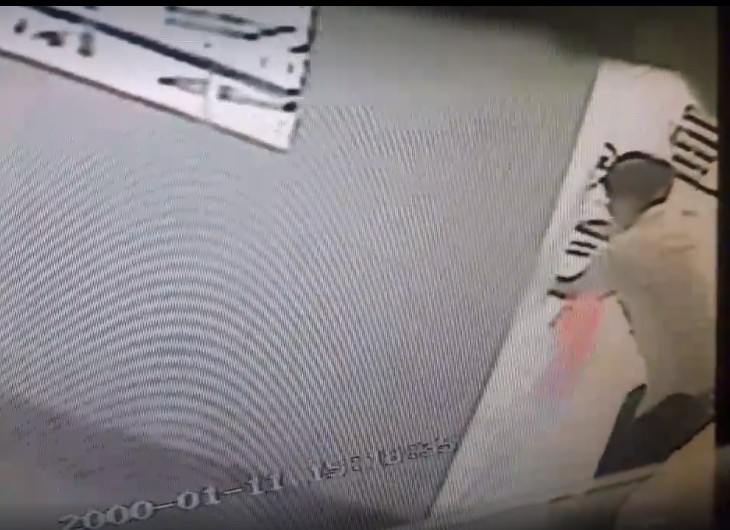 LOOKING FOR BRA THIEF @ SEMBAWANG! CAUGHT ON CCTV (VIDEO)