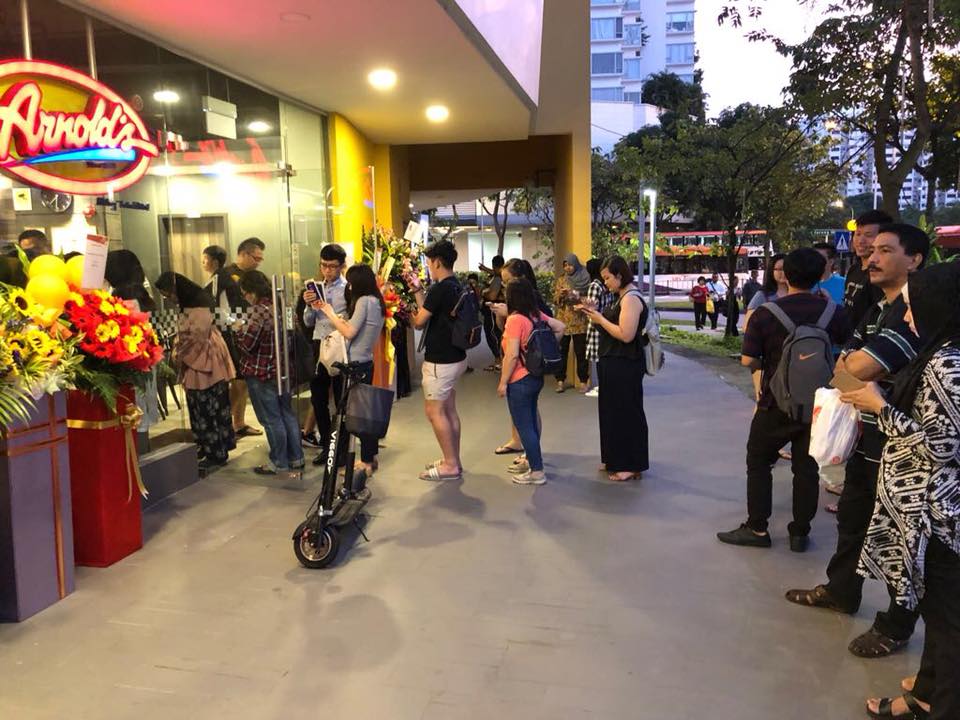 WESTIES FRIED CHICKEN LOVERS REJOICE!! ARNOLD’S FRIED CHICKEN JUST OPEN A STORE AT The Frontier Community Club!
