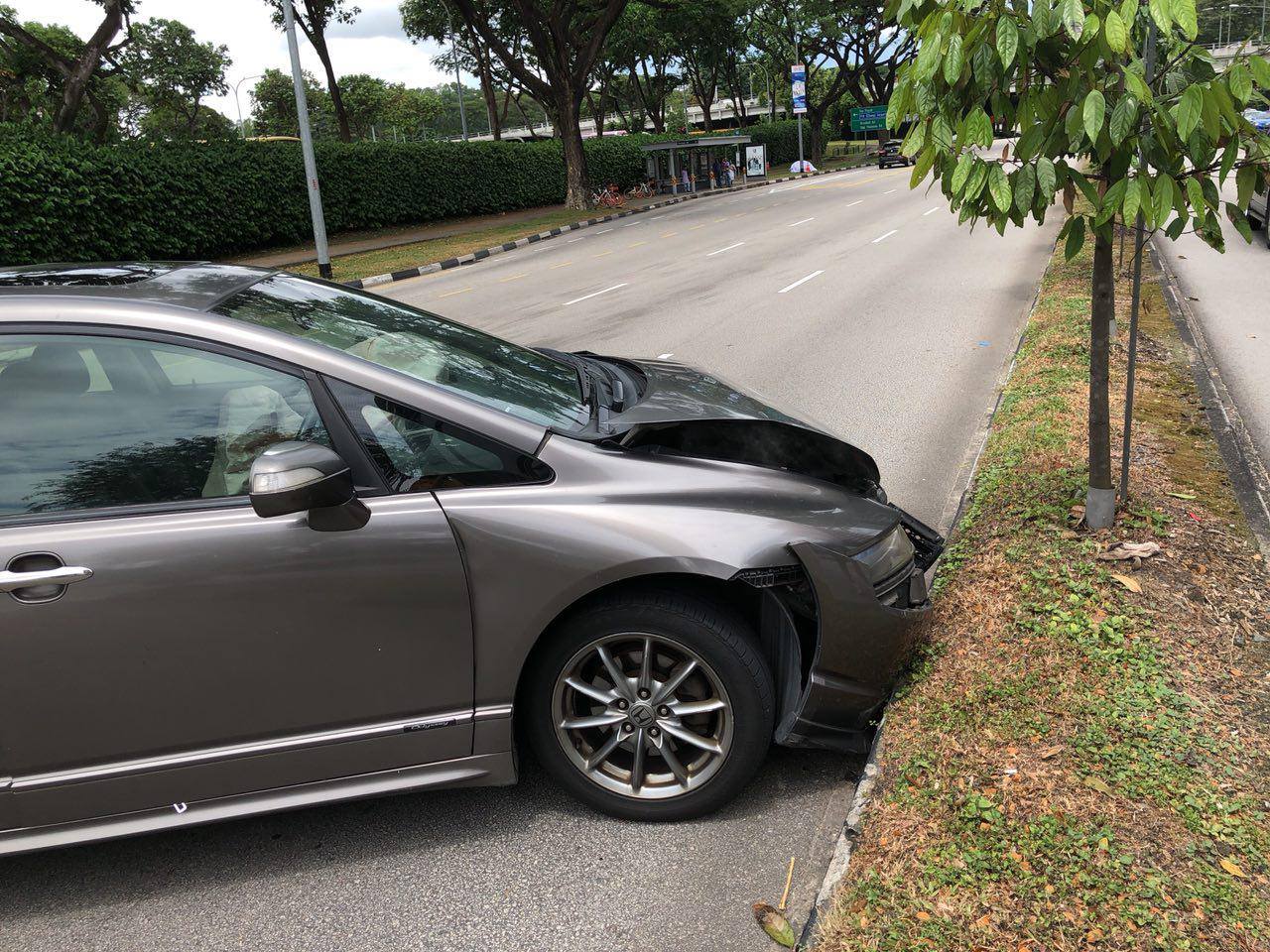 NETIZEN APPEALING FOR DASH CAM FOOTAGE FOR ACCIDENT THAT TOOK PLACE AT THOMSON ROAD.
