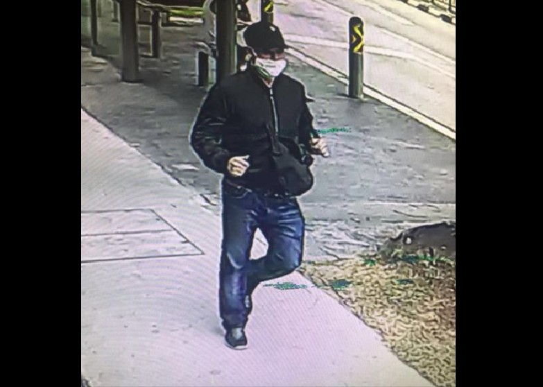 PLEASE HELP TO SHARE AND LOCATE ROBBER WHO STOLE FROM SINGPOST POTONG PASIR!