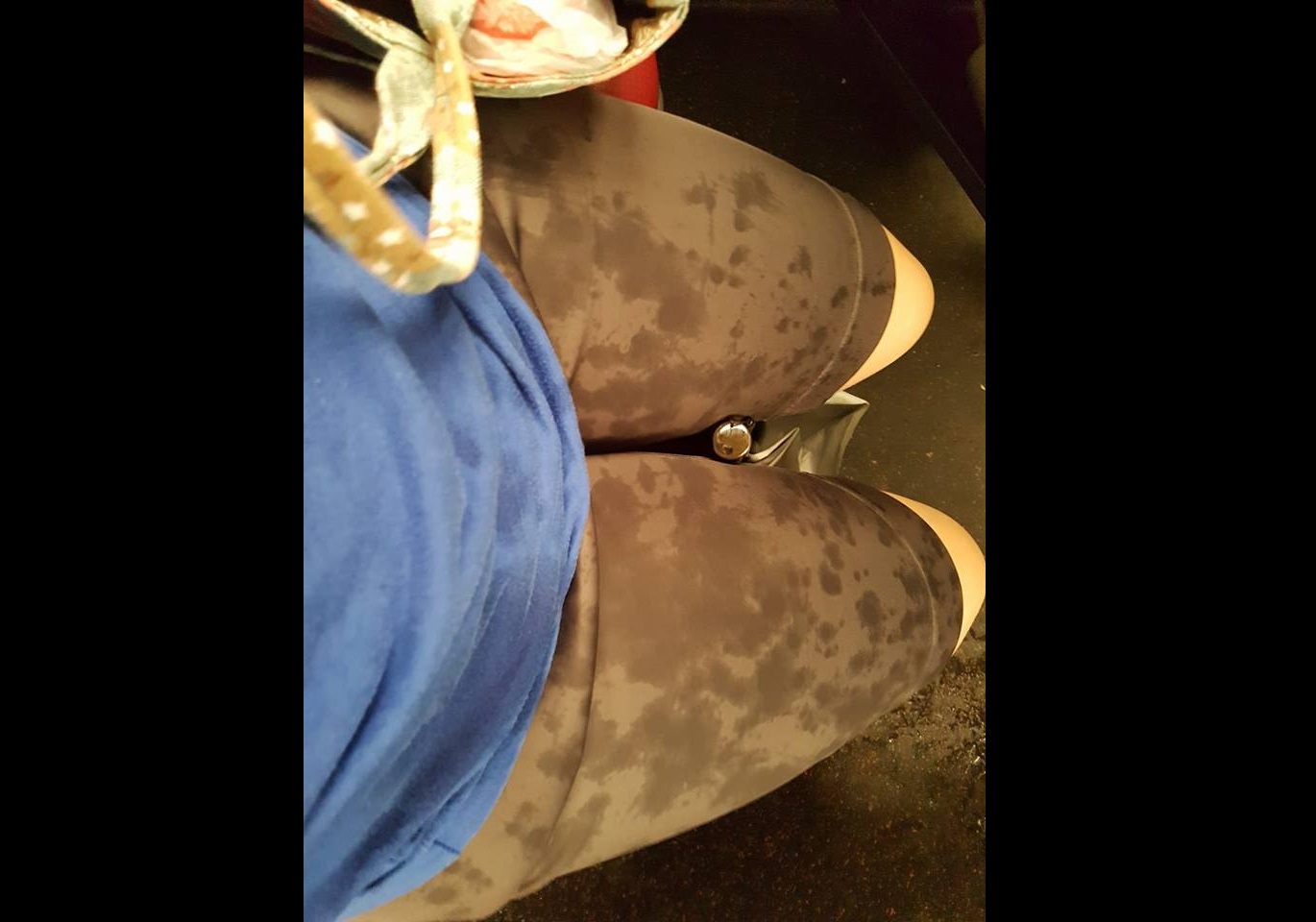 NETIZEN CLAIMS SHE WAS DRENCHED BY BUS APPROACHING TRAFFIC LIGHT AT FAST SPEED!