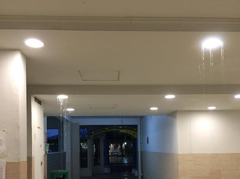 WOODLANDS HDB WATER LEAKING FROM LIGHTS!