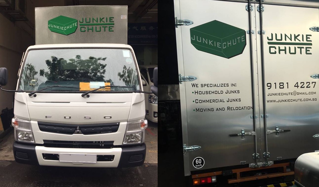 HONEST DISPOSAL COMPANY RETURNS LATE GRANDMA’S GOLD CHAIN