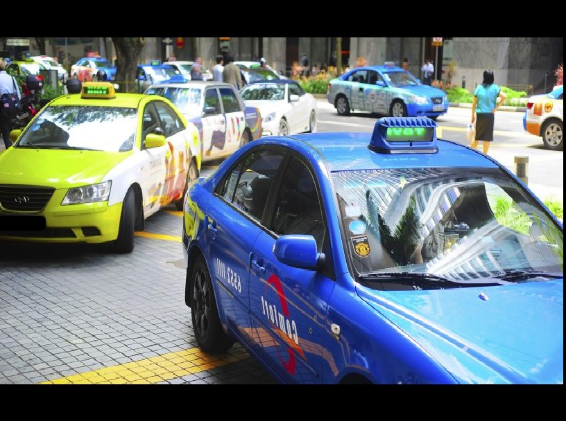 PHV DRIVER LIGHTENS UP AFTER REALIZING NO DEMERIT POINTS