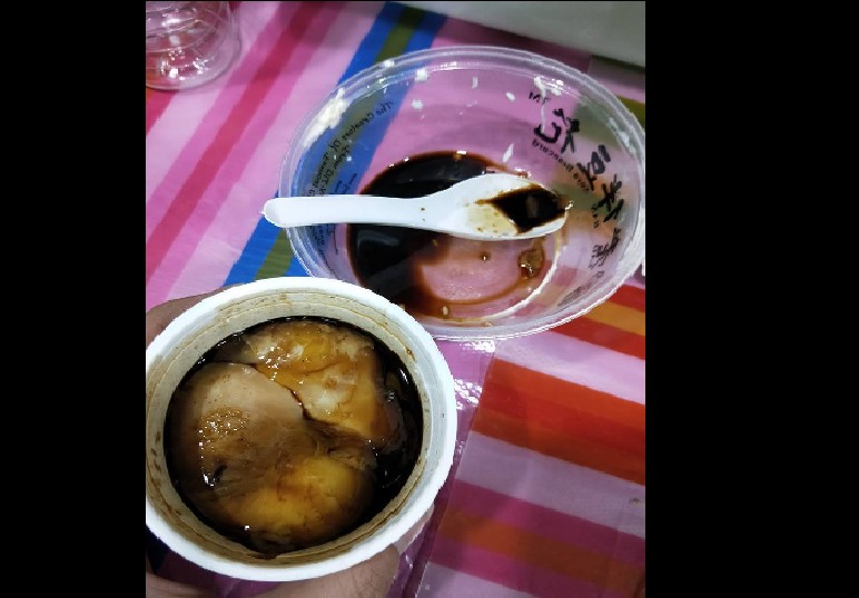 ORCHARD YA KUN PACK EGGS LIKE THIS. HAHA