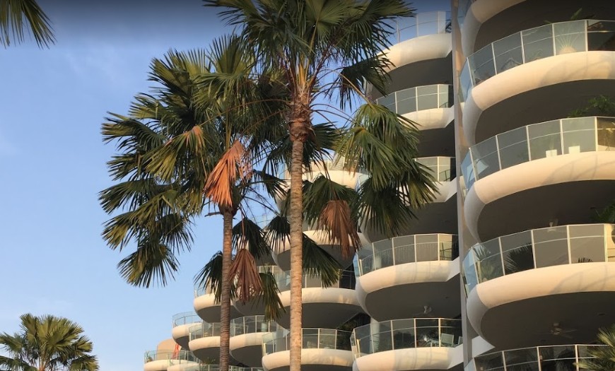 ANGMOH STAY AT SENTOSA BUT REFUSE TO PAY FOR HIS GRAB