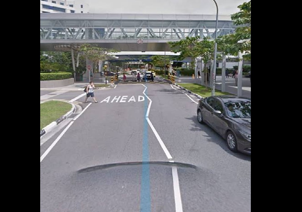 PASSENGERS SHOULD STOP FORCING DRIVERS TO STOP AT ILLEGAL AREA