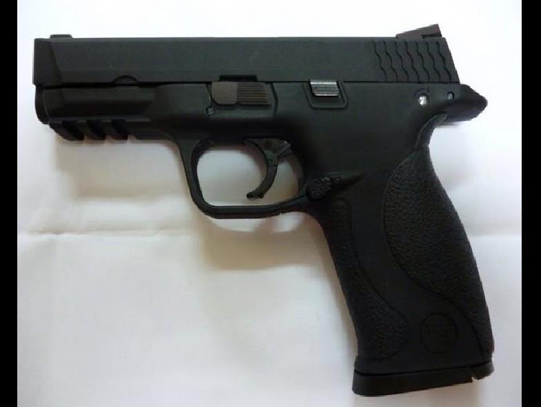 MAN JAILED FOR POSSESSION OF AIRGUN AND HOMEMADE EXPLOSIVES!