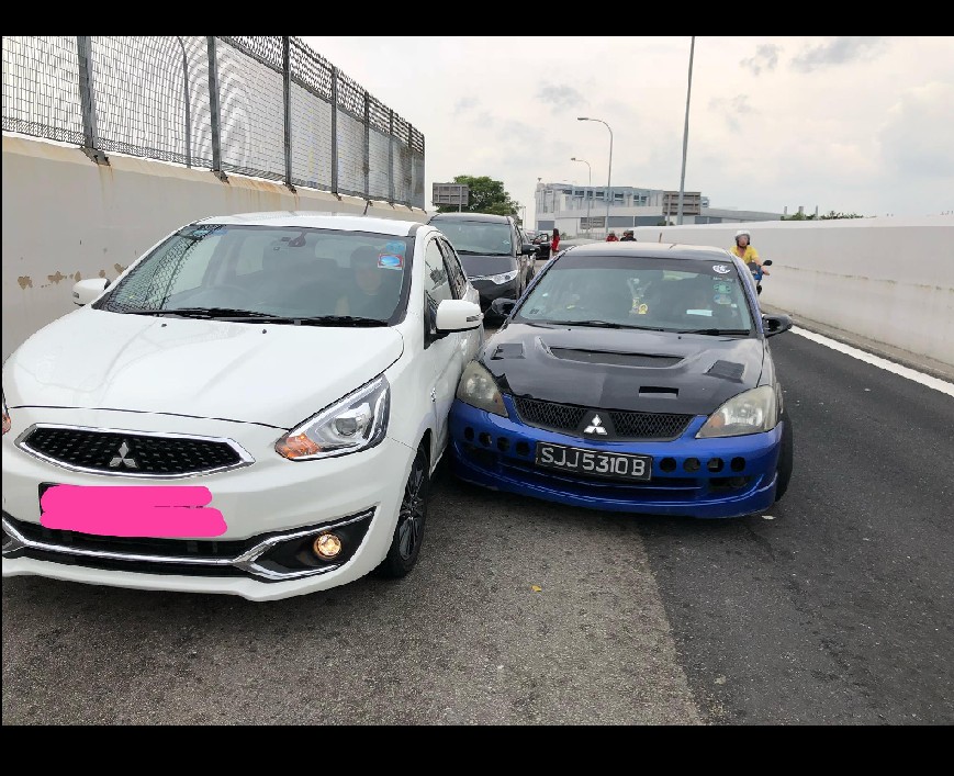 DRIVER REFUSE TO ADMIT FAULT FOR ACCIDENT AT WOODLANDS CUSTOM!