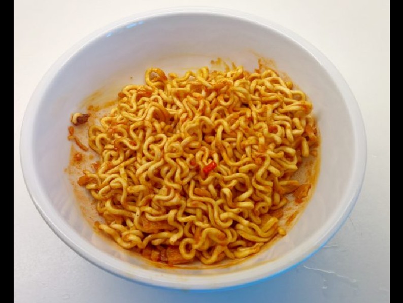 (NON-SG) HUSBAND HAD TO PAY 10K RM TO SAVE SAMYANG ADDICTED WIFE!