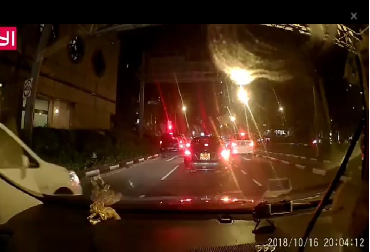 AUNTIE KPKB SCOLD COMFORT TAXI DRIVER. “I RICH MEANS U WANT CHEAT ME”