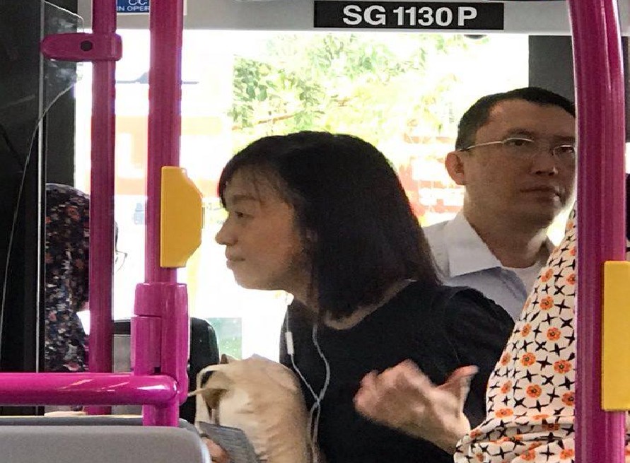 MAN THREATEN TO PUNCH WOMAN ON PUBLIC BUS