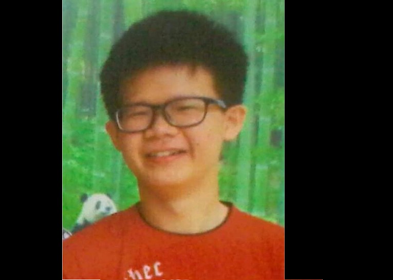 MISSING PERSON PLEASE HELP SHARE AND KEEP A LOOK OUT!