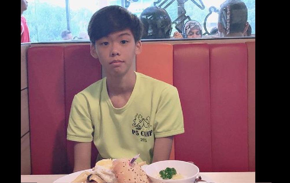 YOUNG KID MISSING. LAST SEEN AT WOODLANDS. PLEASE SHARE