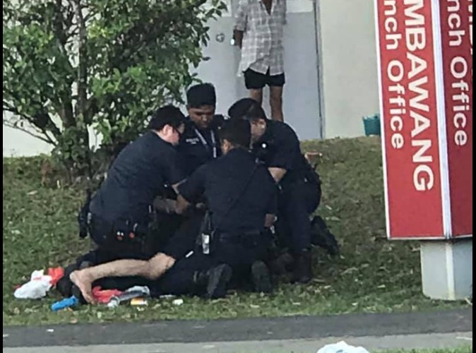 PRC MAN INJURED BY MAN WITH KNIFE @ SEMBAWANG