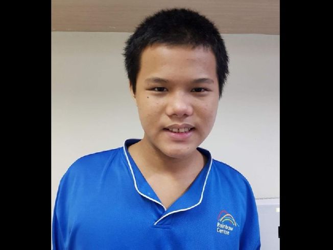 TEENAGER MISSING LAST SEEN AT DHOBY GAUT MRT. PLEASE HELP!