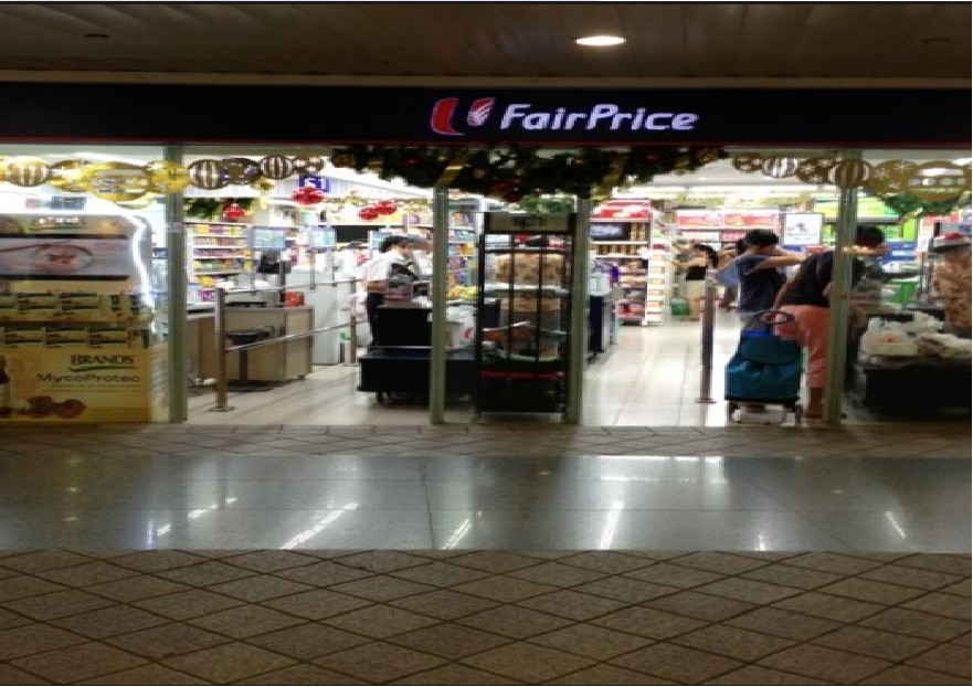 NTUC STAFF DARE CUSTOMER TO COMPLAIN HER. BECAUSE ITS HER LAST DAY