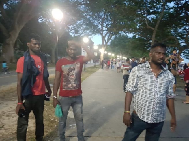 PERVERTS TEASE SMALL GIRLS AT EAST COAST. ATTACKED PARENTS WHEN CONFRONTED