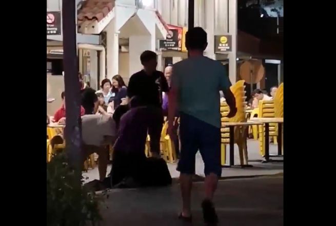 MAN GETS REPEATEDLY HAMMERED AT YISHUN. BECAUSE YISHUN