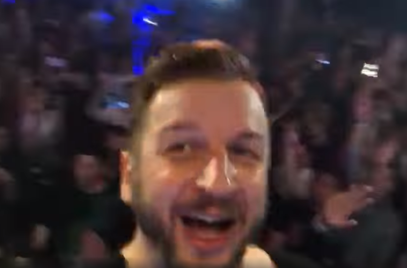 GROOVE COVERAGE CHANTS MILLION TEARS WITH FANS AT ORCHARD