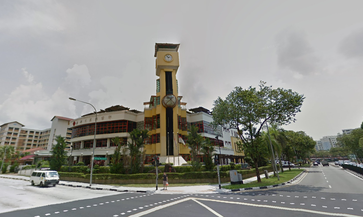 MALAYSIAN CAUGHT TAKING UPSKIRT OF 18 Y.O AT JURONG WEST