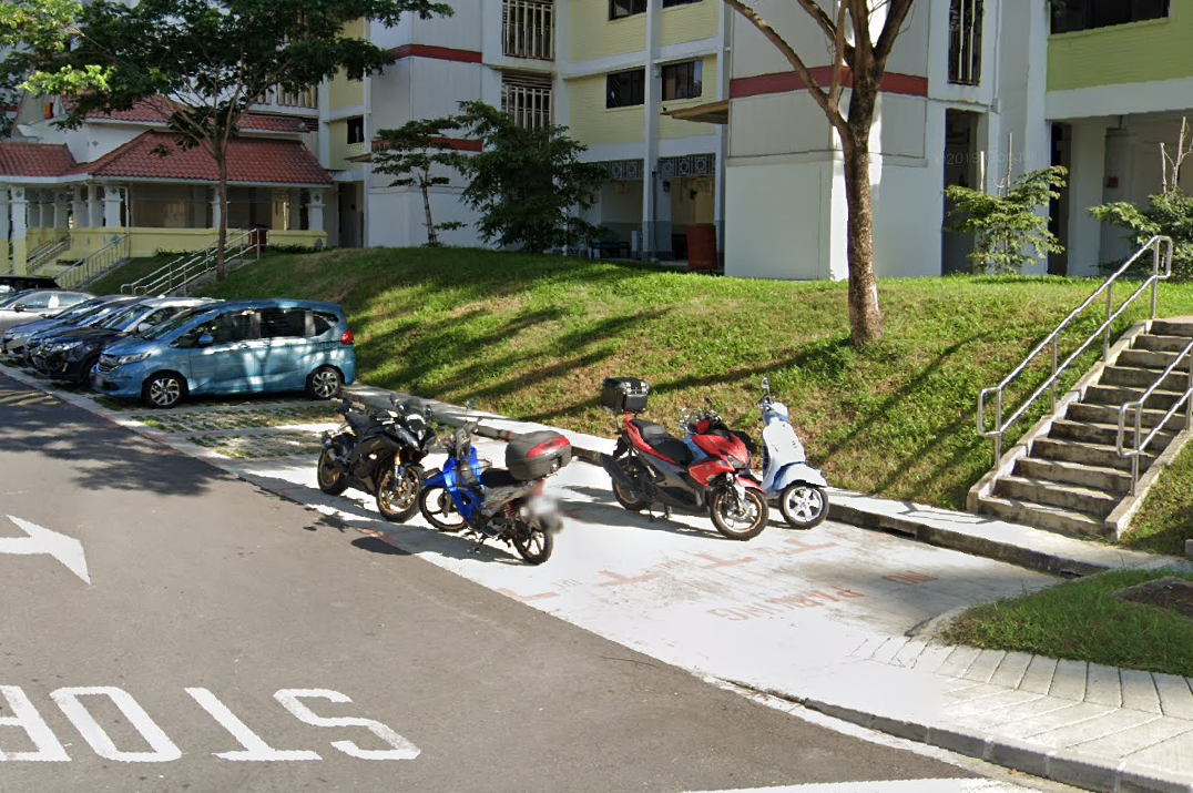MAN ARRESTED AFTER ALLEGEDLY SETTING BIKE ON FIRE AT BEDOK NORTH