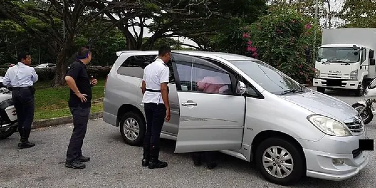 VEHICLES FORFEITED AFTER CAUGHT TRYING TO CHAUFFEUR FROM SG TO JOHOR