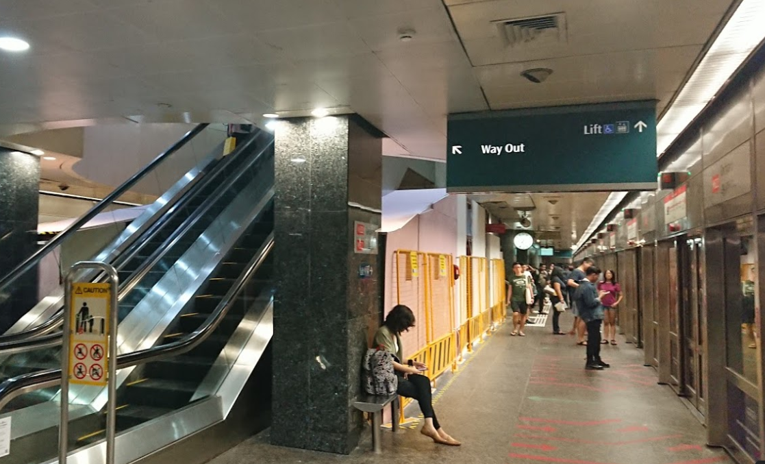 NURSE INSULTED BY AUNTIES FOR FEAR OF WUHAN VIRUS “MAKE TRAIN DIRTY”