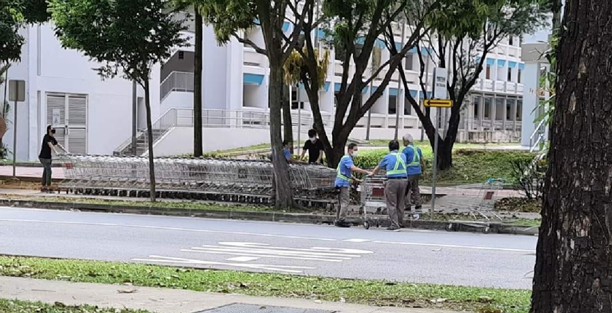 IRRESPONSIBLE MORONS ABANDONS NTUC TROLLEY AT JURONG WEST AFTER SHOPPING